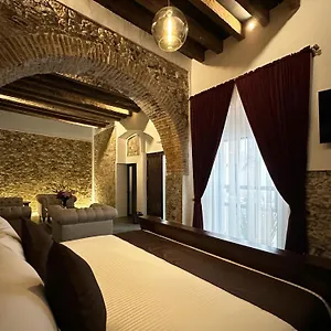 Boutique Casona 65 Hotel
